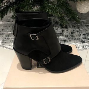 Black ankle booties